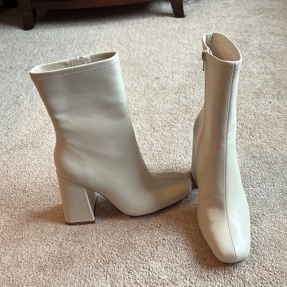 Faux leather block heel booties - Picture 6 of 6